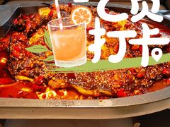 -江边城外烤全鱼(世茂广场店)
