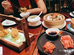 -广州中心皇冠假日酒店·百粤楼