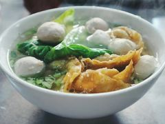 肉丸炸云吞饺-胡荣泉