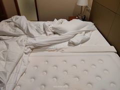 -无锡鼎尚皇冠酒店