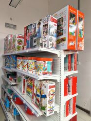 -玩动奇季品牌玩具超市