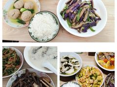 -爱的果实月嫂育婴师(世纪东方店)