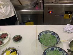-老新隆牛肉锅贴(新街口店)