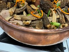 -乡土特色.冷锅鱼.牦牛肉汤锅