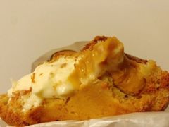 咸蛋黄海苔肉松泡芙-西树泡芙(喜隆多店)