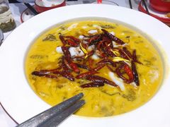 金牌酸菜黑鱼-老湘亲·品鉴湘菜(蔡塘爱琴海店)