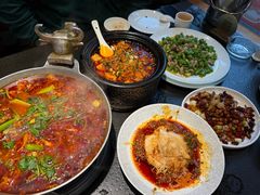 -万重锦·人文川菜馆(骡马市店)