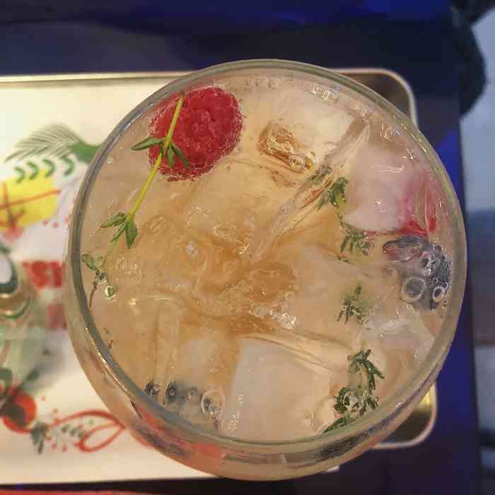 糖丘(新街口店)-"奔着环境来的,怕周末下午人多,特地赶在早.