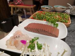 -热火朝天鲜切牛肉火锅(南强街巷店)