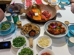 -墨居上隐·院子里火锅(峨眉店)