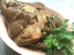 -Kha Mu Charoensang(Silom)