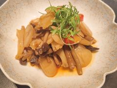 -虹潮荟·餐桌上的美食地理(太阳宫店)