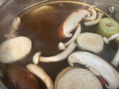 -丽江庭院·云南野生菌·海鲜火锅(鼓楼四合院店)
