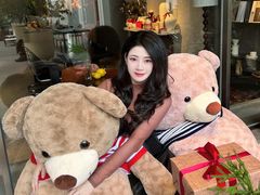 -洪小鹏生活美学馆(领SHOW天地店)