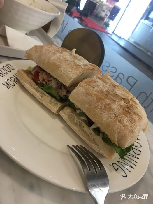 olivesun健康沙拉金枪鱼帕尼尼图片 - 第2张