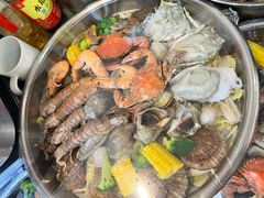-鑫渔港海鲜本地菜·山海关浑锅(东戴河店)