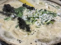 -小许三鲜砂锅馄饨店(家多乐烟酒店)