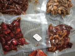 -鑫记婆婆兔·成都特产·兔头手撕兔(太古里店)