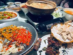 -聚汇三少·龙虾·中餐厅(莫邪路新天地店)