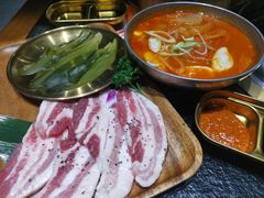 -何发发和牛烧肉·鳗鱼榴莲放题自助(乐峰广场店)