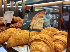 焦糖牛角包-PAPER STONE BAKERY(天环店)