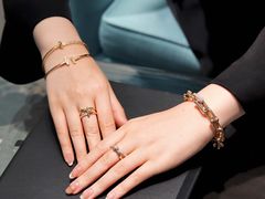 -Tiffany & Co.蒂芙尼
(杭州大厦店)