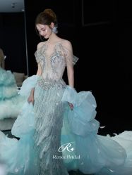 点击看大图 -Renee芮亦婚纱