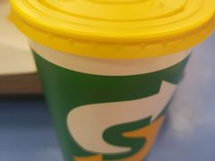 瓶装饮料-赛百味SUBWAY(燕莎奥莱店)