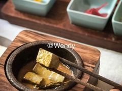 羊肚菌烧黑豆腐-无味舒食(思南公馆店)