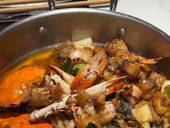 -七欣天香辣蟹火锅(闵行浦江欢乐颂店)