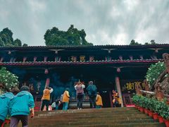 -峨眉山报国寺