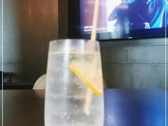 -星河吉酒店-BOND大堂吧·咖啡·简餐