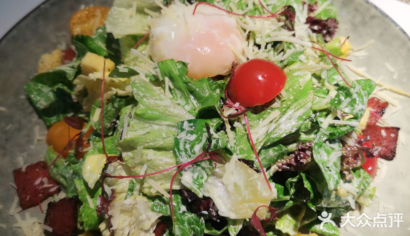 因为自身不喜欢太腻的食物，这个餐前包过于甜腻了