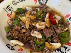 -何永光123鲜牛肉馆(1号店)