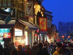 -吴山路夜市