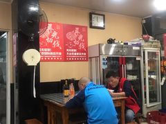 大堂-潘国仙耳光馄饨(黄家阙路店)