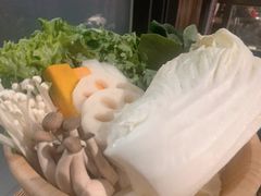 -湊湊火锅·茶憩(新中关购物中心店)