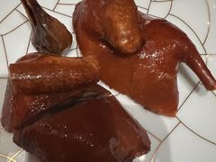 脆皮玻璃乳鸽-北京柏悦酒店·锦庭餐厅Dining Room