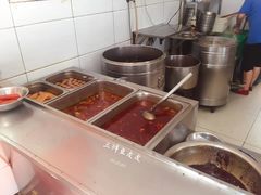 -薛记襄阳香辣牛肉面(平安路店)