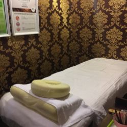 包房-莎蔓莉莎美容会所