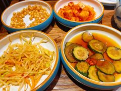 -明洞阿姨·韩式酱蟹烤肉·创意料理(三元桥店)