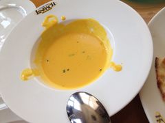 -LENBACH兰巴赫西餐啤酒坊(大连星海广场店)