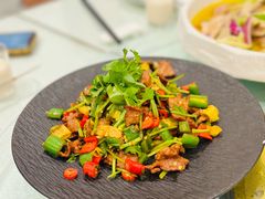 -马尔龙新疆饭店·清真(瑞景店)