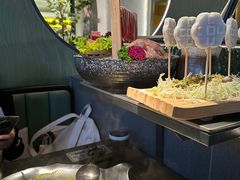 -湊湊火锅·茶憩(杭州湖滨银泰in77店)
