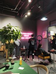 -MOVAN  HAIR莫凡匠人发型屋