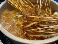 百种串串-马路边边 传媒大学店