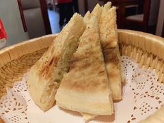 自制脆皮大饼-有位虾匠·香辣蟹·小龙虾(李村店)