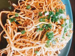 -何必是家面馆 HB noodles&coffee