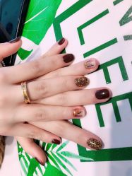 -手牵手美甲