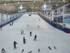 -乔波室内滑雪场